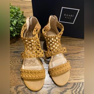 Kaari Blue Women’s Strappy Wedge Sandals Sz 7.5